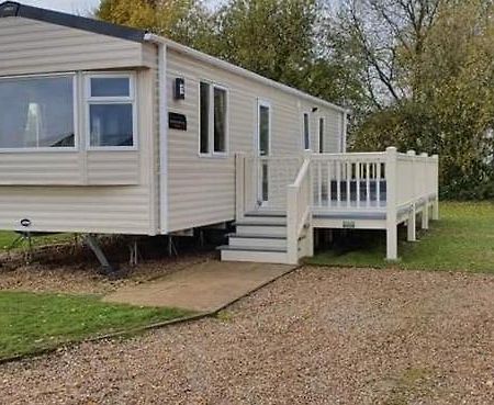 Ksr Hot Tub Holiday Home At Tattershall Lakes ภายนอก รูปภาพ